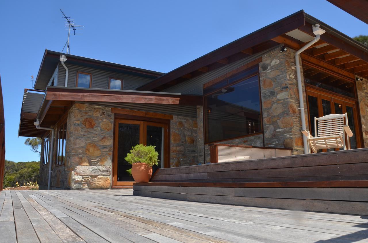 Of Stone & Wood Guesthouse Muston Экстерьер фото