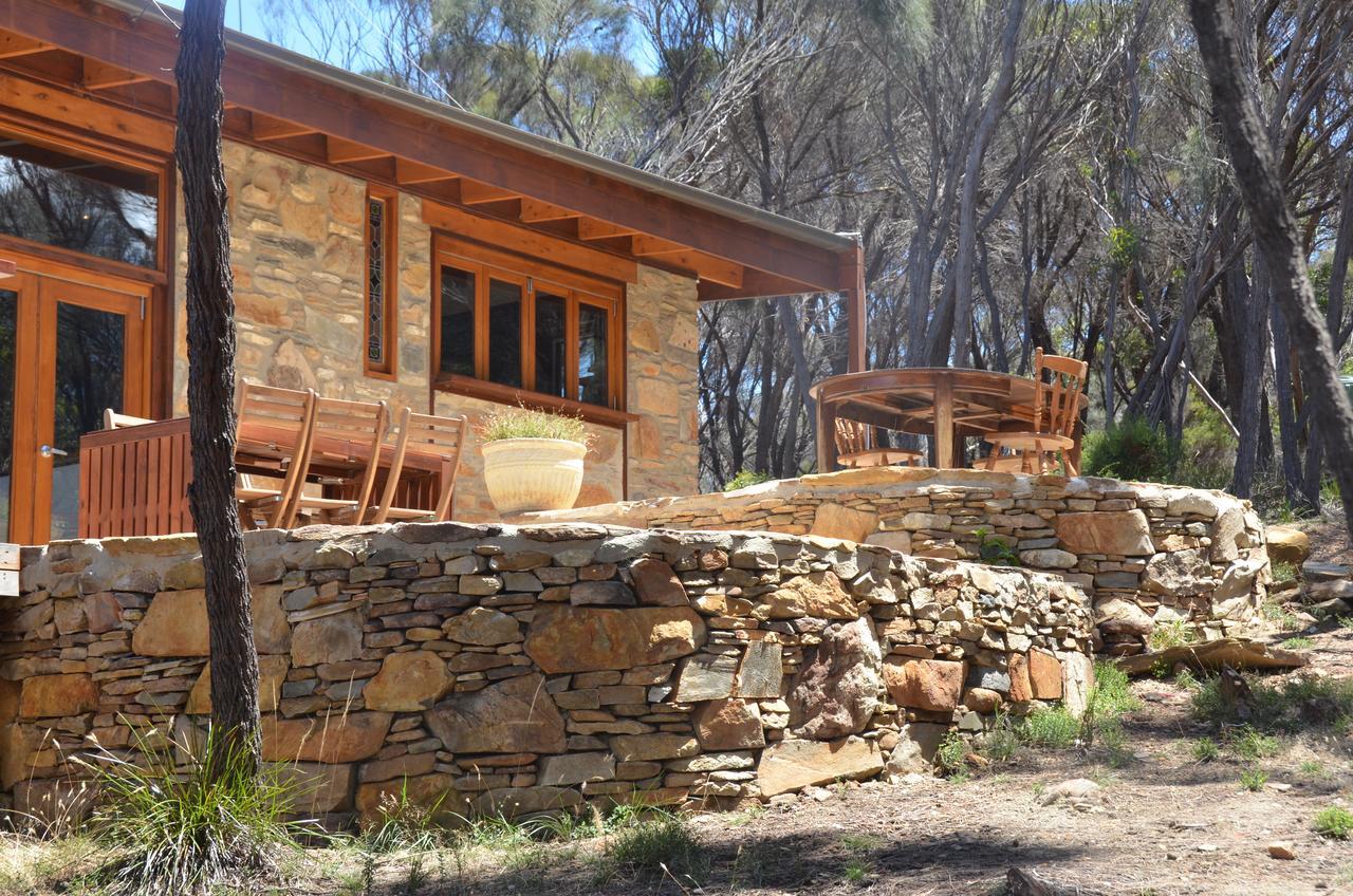 Of Stone & Wood Guesthouse Muston Экстерьер фото