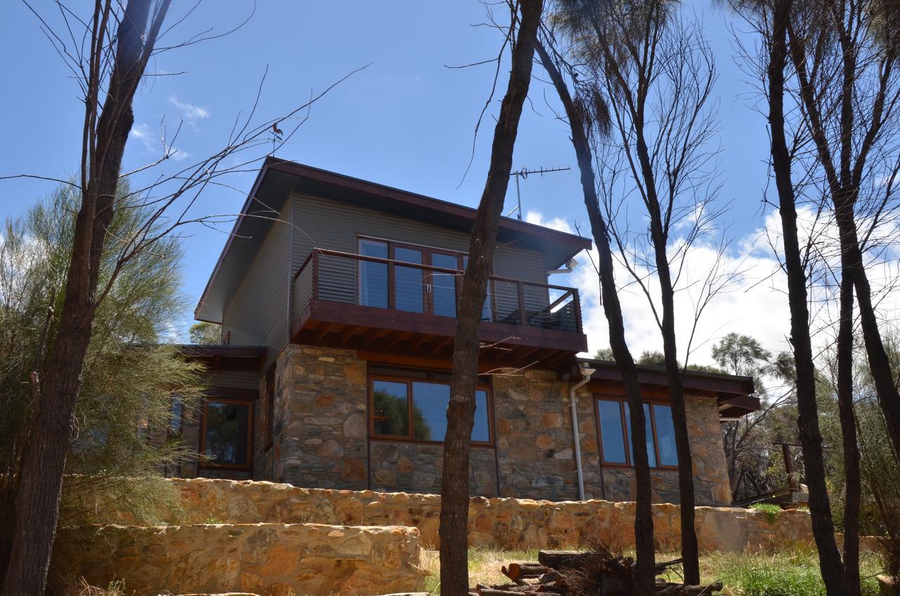 Of Stone & Wood Guesthouse Muston Экстерьер фото